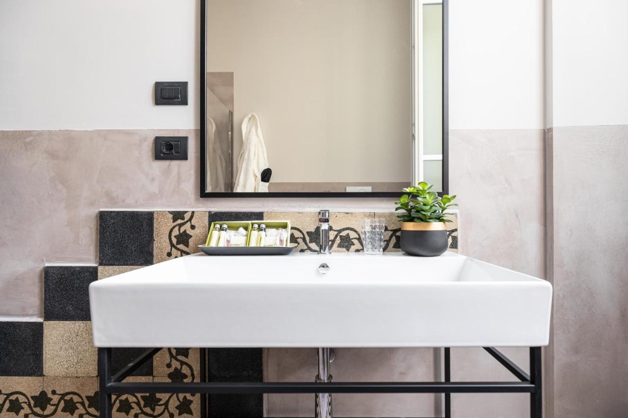 Foresteria Di Piazza Cavour - Luxury Suites & Guest House Рим Экстерьер фото